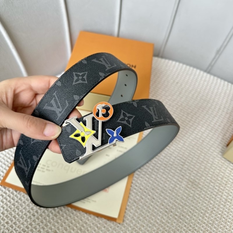 l0vis Vvtt0n belts
